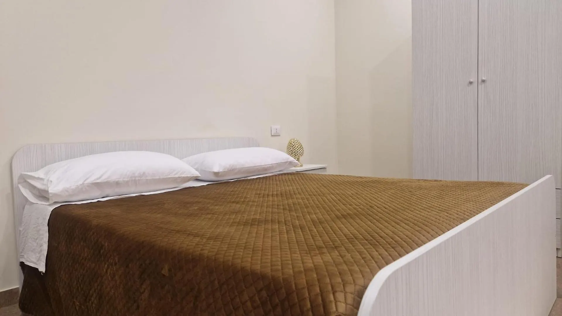 Ferrara Home 2 Catania Guest house