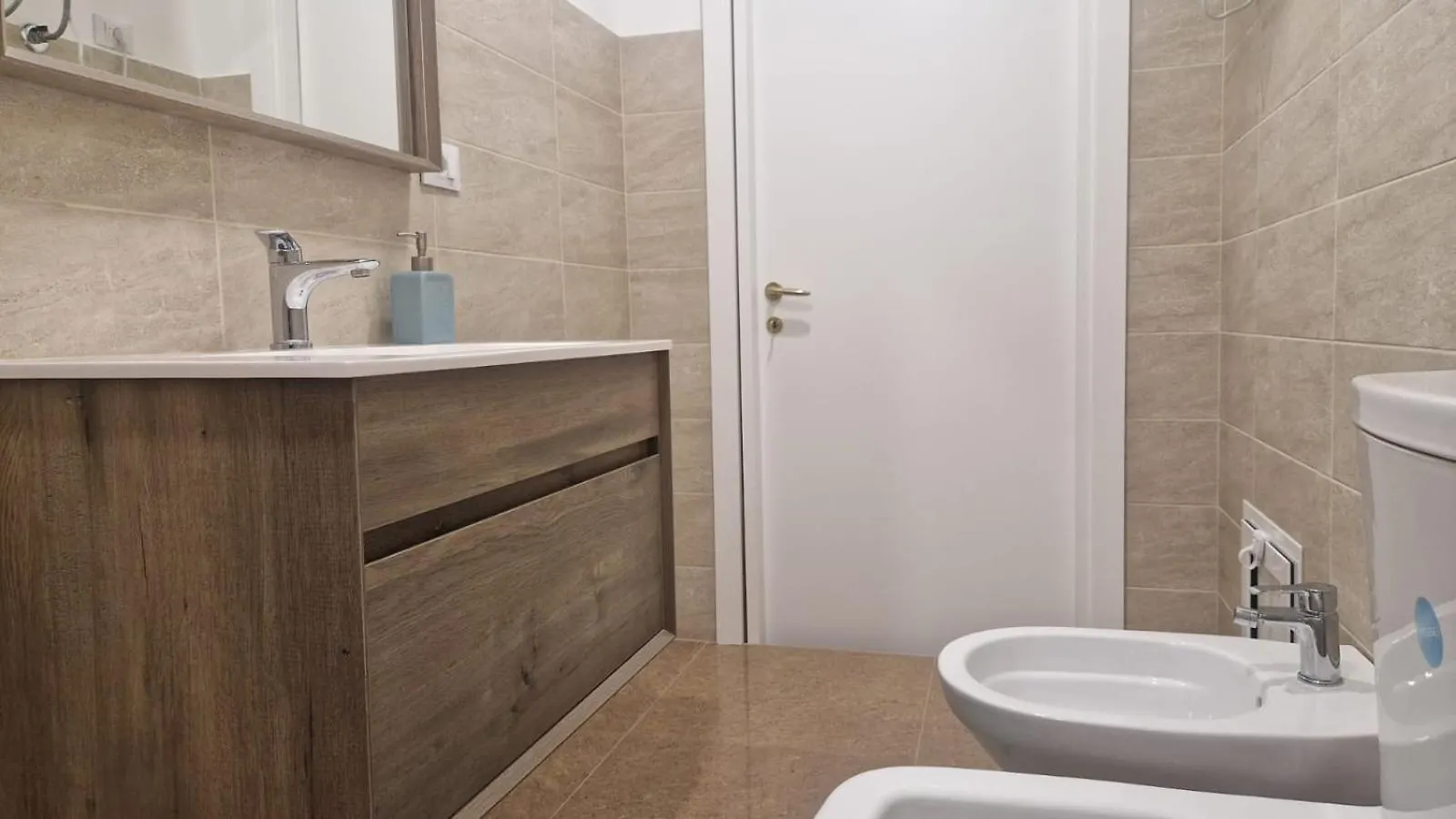 Guest house Ferrara Home 2 Catania Italy